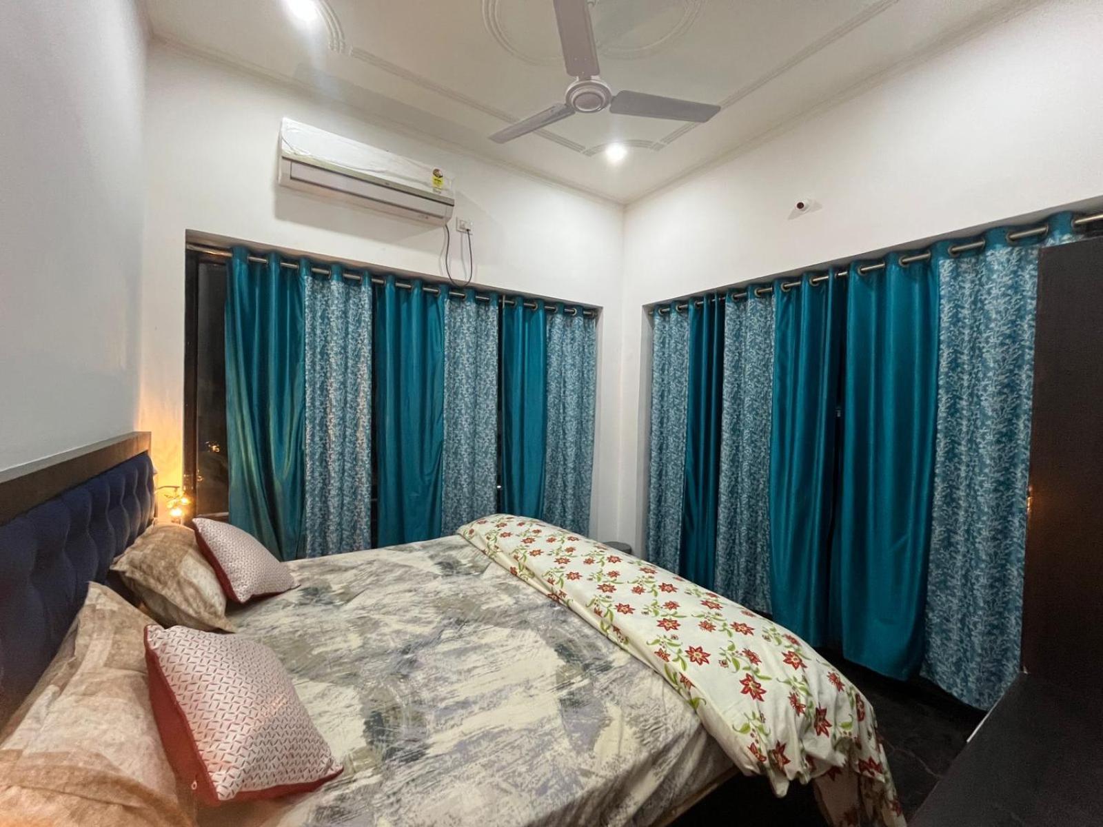 La Calma Homestay ขชุราโห ภายนอก รูปภาพ